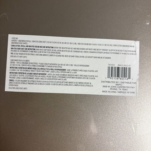 Celebrate It Gingerbread House Cookie Sheet Baking Set Cookie Cutters NEW - Picture 3 of 3